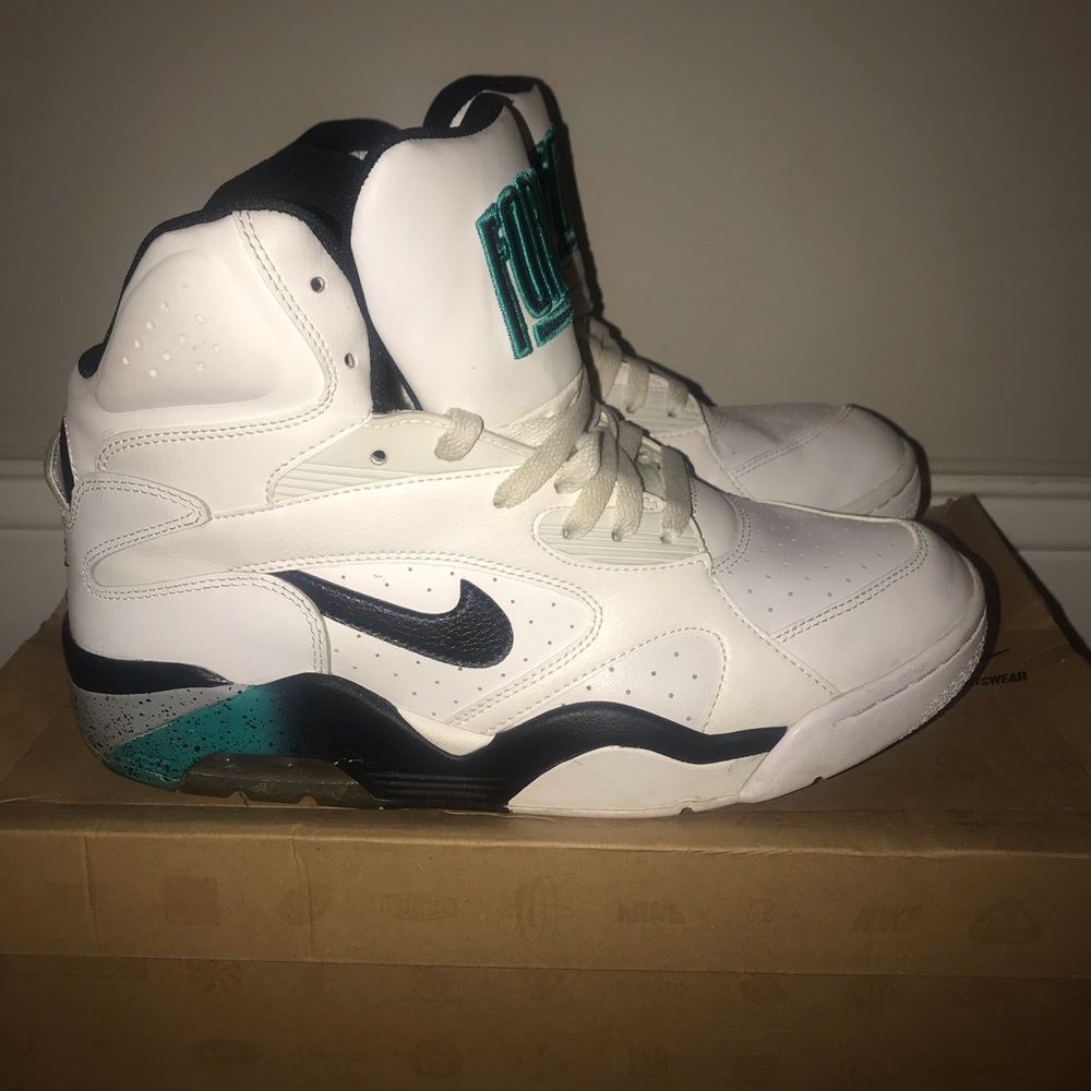 Nike Air Force Command